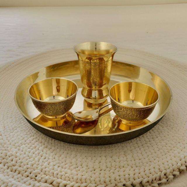 Superior Quality Copper Thali Set with Long Lasting Material Smooth Surface Perfect for Serving Meals Kitchen Use and Gifting