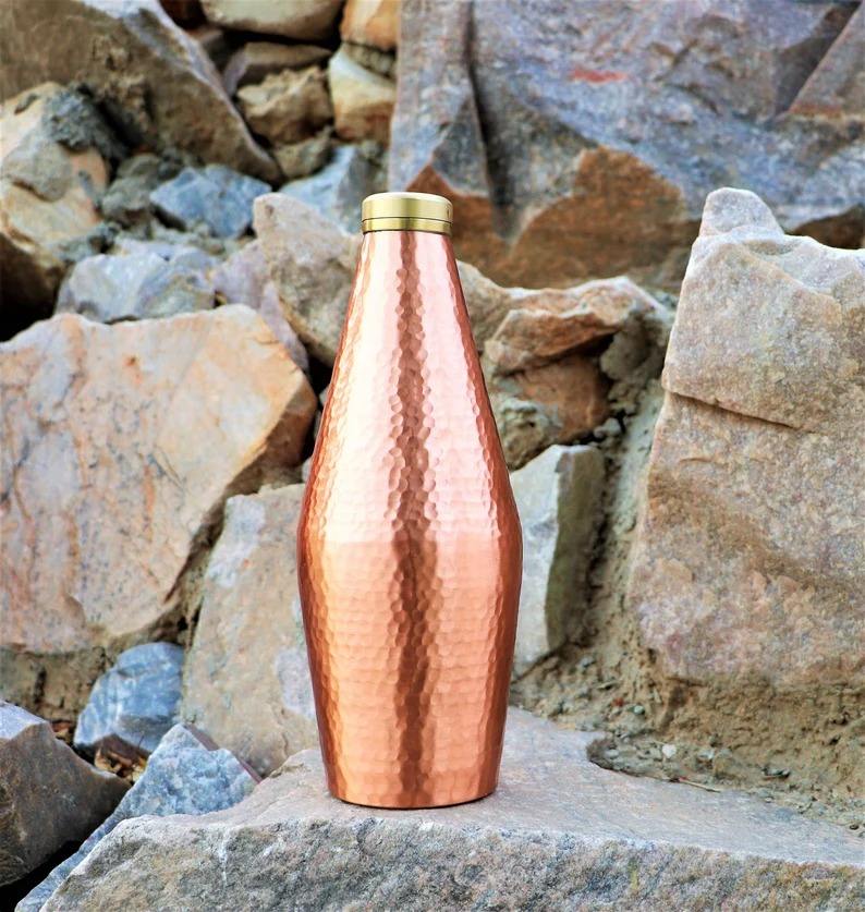 Indian Supplier Rustic Copper Bottle with Leak Proof Cap Perfect for Immune Boost & Everyday Wellness Carry At Factory Price